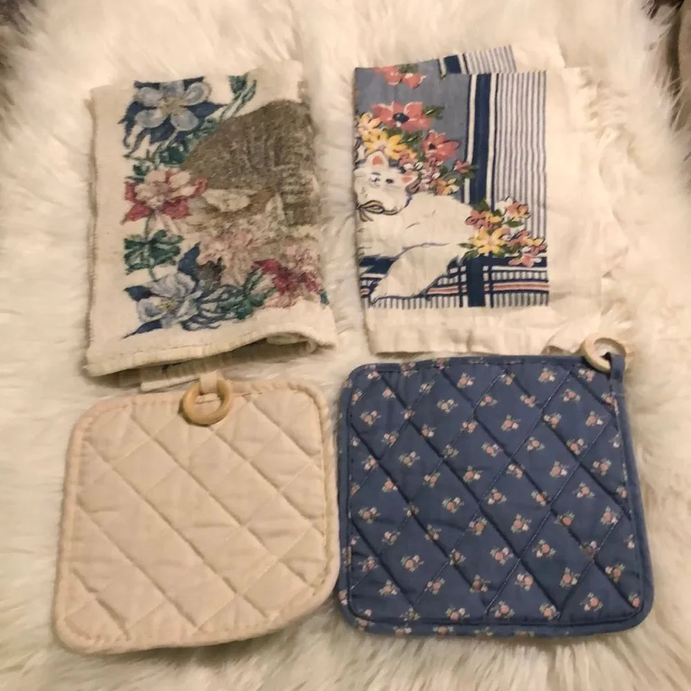 Cat Kitchen Linens - Dish Towels and Potholders -Two Matching Sets